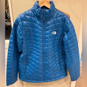 Like New The North Face Thermoball Jacket Blue Large